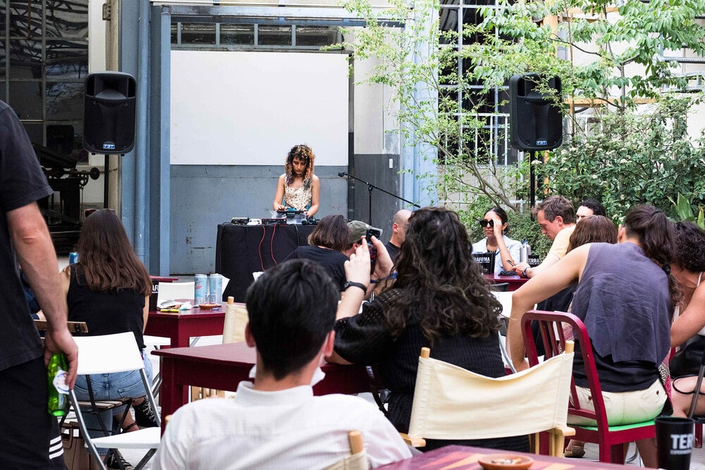 Simposio in Milan